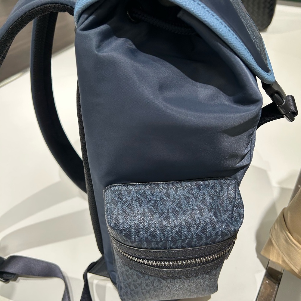 Michael Kors Cooper Large Utility Backpack MK cornflower new in wrap tag - Picture 11 of 12